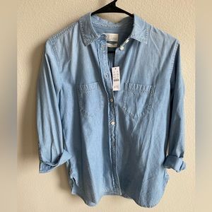 J Crew . Denim. Button down shirt. 4P.  NWT